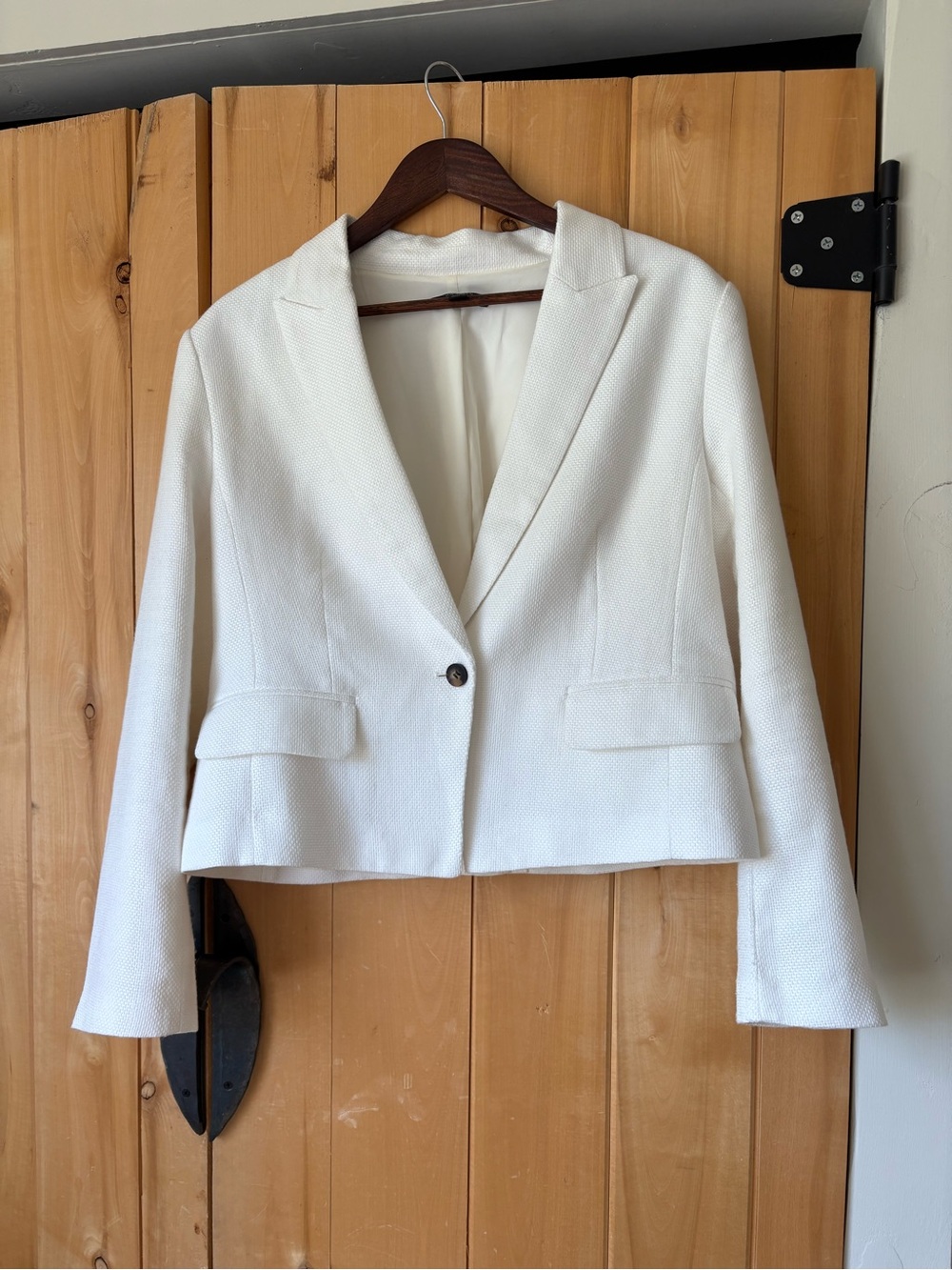 Ann Taylor Pique Fitted Blazer White Single-Button